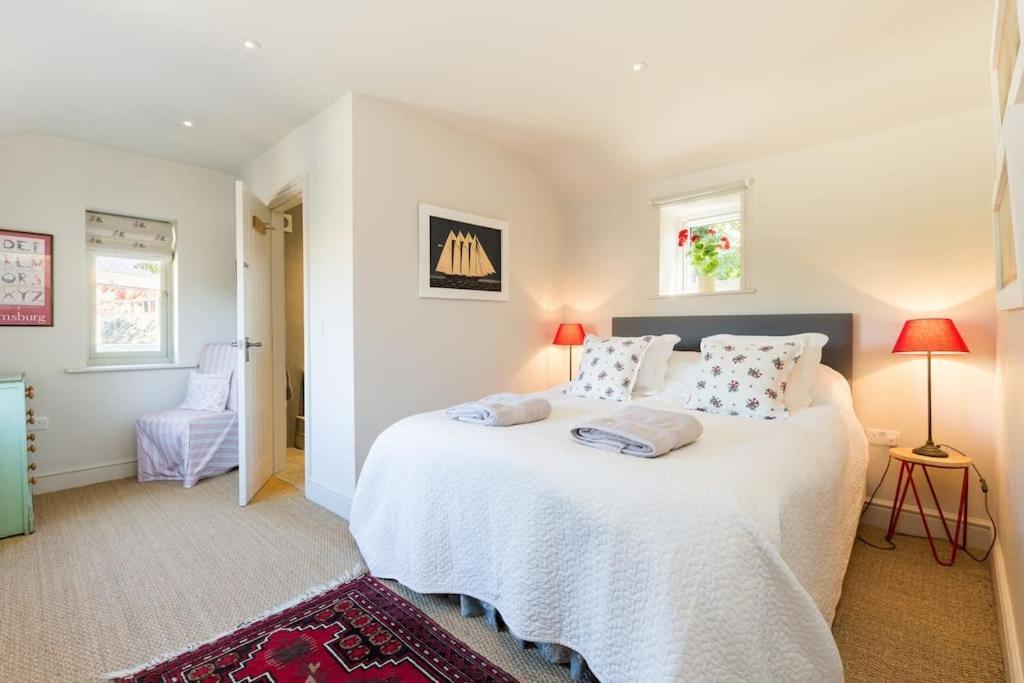 Charming Cottage Surrounded By Idyllic Garden In Peaceful Location In Central Charlbury Ngoại thất bức ảnh